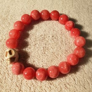 Handmade Carved Skull Bead Bracelet